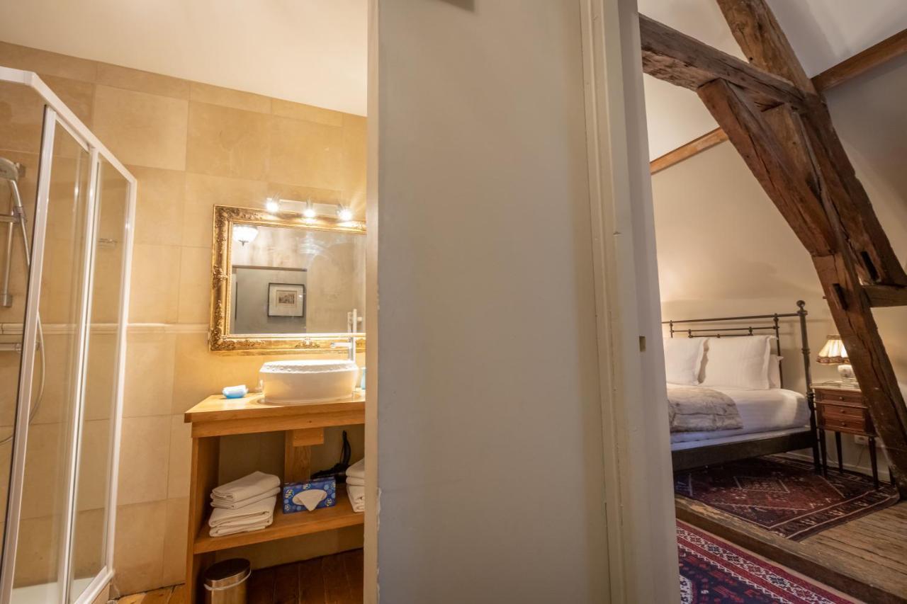 L'hotel De Panette, Entree Sainte Chapelle - Cathedrale Apartamento Bourges